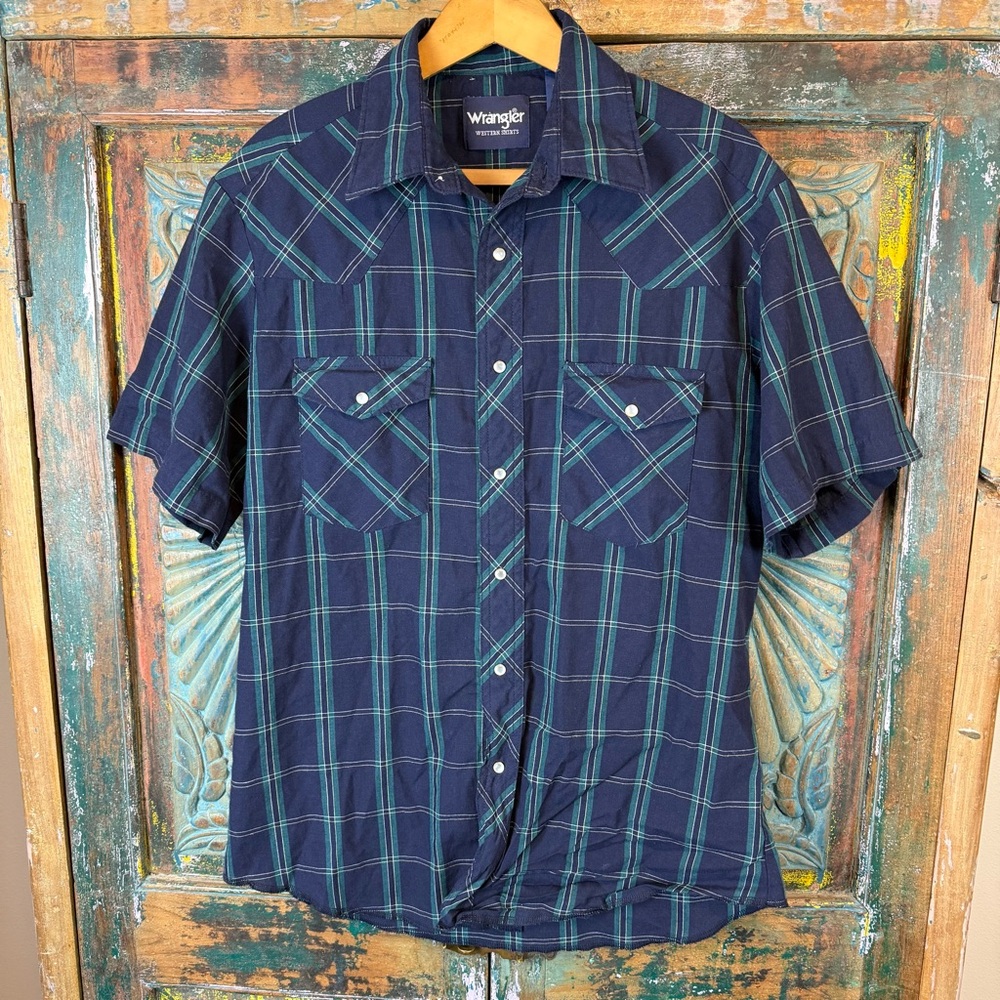 Vintage Wrangler Pearl snap shirt short sleeved